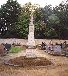 Monument aux morts d' Angervilliers