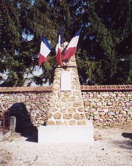 Monument aux Morts de Nainville-les-roches 